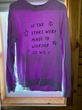 Lavender Graphic Sweatshirt - 'If the Stars Were Made to Worship'